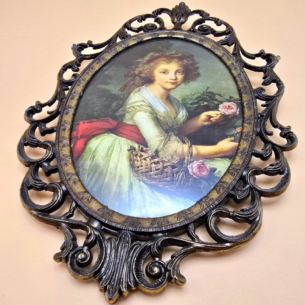 Unbranded beautiful vintage